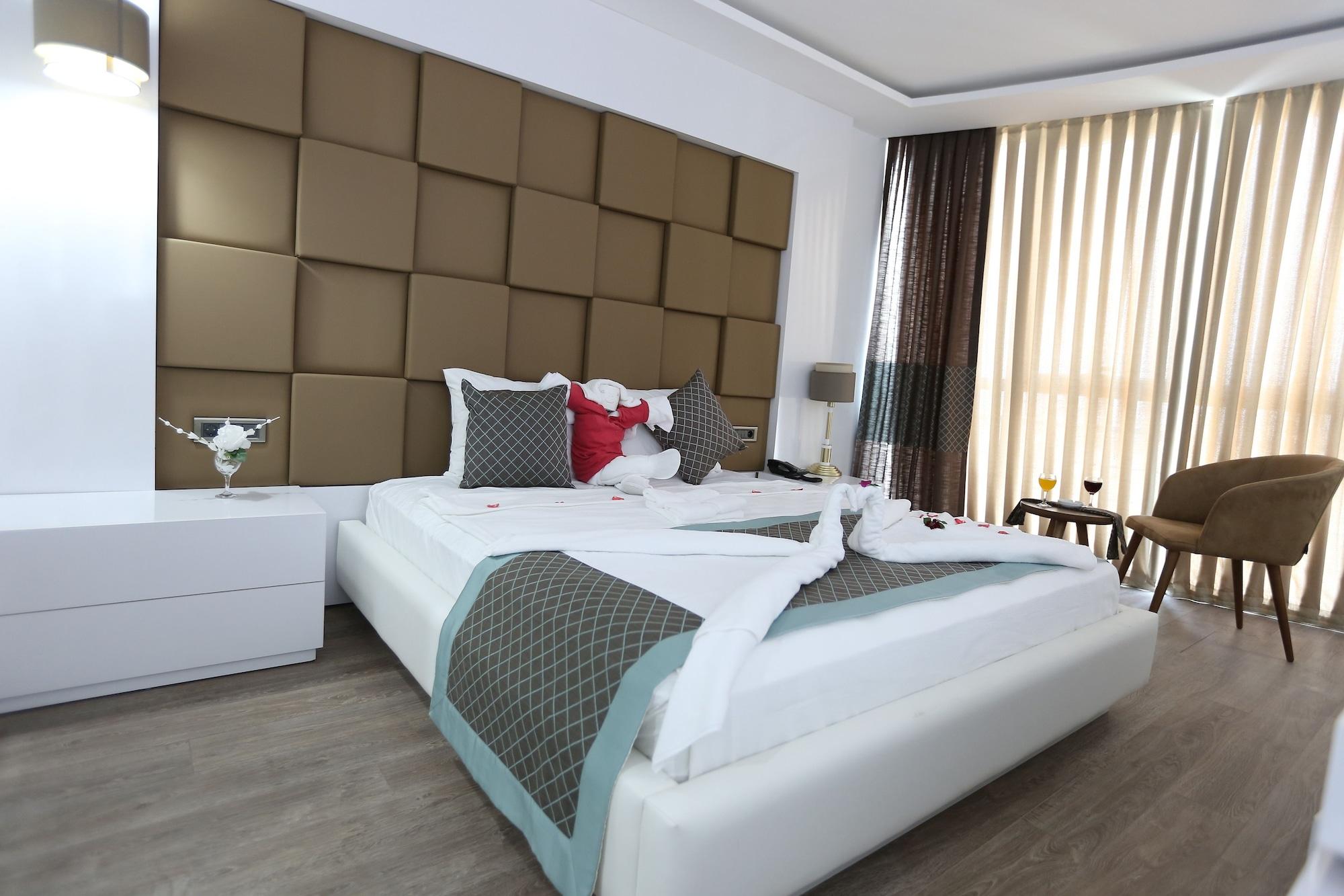 Elips Royal Hotel & Spa Antalya Extérieur photo